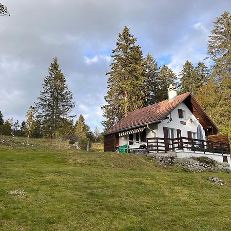 Le Joly Chalet Villa Saint-Imier Esterno foto